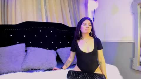 Dulce  online show from October 20, 12:38 pm