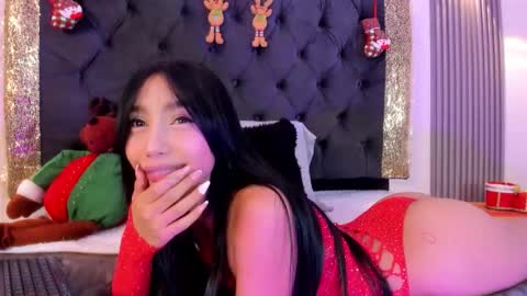 Dluce May online show from November 18, 4:17 am