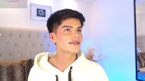 Dulcey online show from September 22, 5:20 am