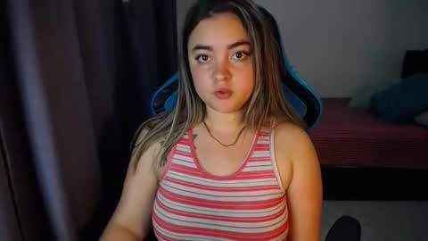 Nicole   online show from January 14, 10:02 pm