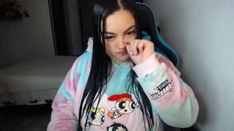 Nicole   online show from October 6, 2:09 am