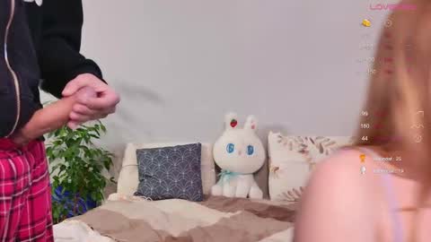 Snapshot of duomoon chatting on September 25, 8:07 am SashaAlex online show from September 25, 8:07 am