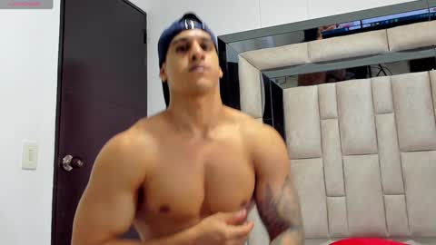 duran_dhikol1 online show from February 1, 3:08 am