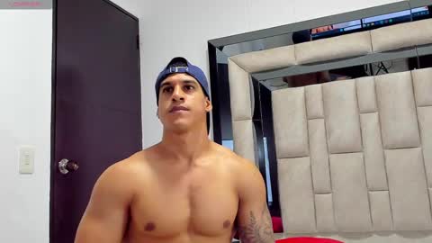 duran_dhikol1 online show from February 13, 3:18 am