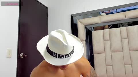 duran_dhikol1 online show from March 9, 3:11 am