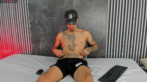 Duriel online show from December 12, 1:28 pm