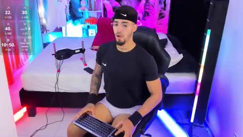 Duriel online show from October 28, 4:42 pm