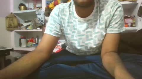 Snapshot of dusky_aarav chatting on November 23, 11:43 am dusky_aarav online show from November 23, 11:43 am