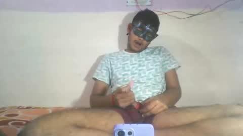 Snapshot of dusky_aarav chatting on December 14, 1:22 am dusky_aarav online show from December 14, 1:22 am