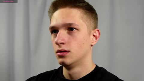 Dustyn online show from January 4, 2:46 pm