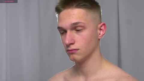 Dustyn online show from January 11, 5:29 pm