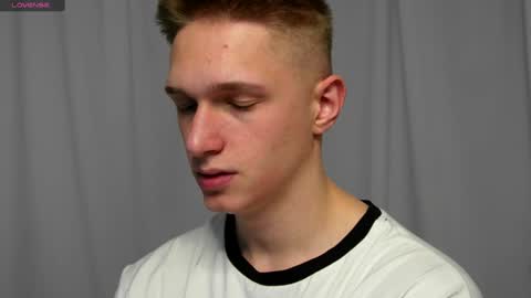 Dustyn online show from January 12, 5:33 pm