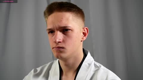 Dustyn online show from January 19, 2:38 pm