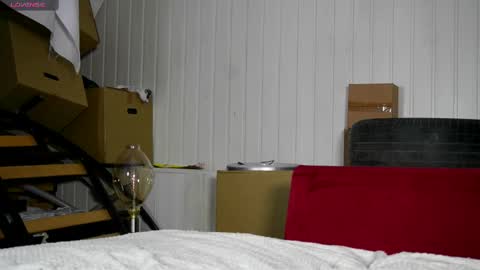 Dustyn online show from February 15, 3:06 pm