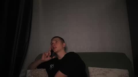 Dustyn online show from September 15, 4:18 pm