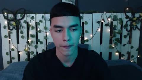 duvan_montes online show from November 20, 1:33 pm