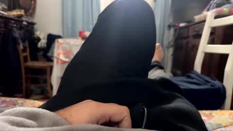 Snapshot of dv0075 chatting on November 18, 12:20 pm dv0075 online show from November 18, 12:20 pm