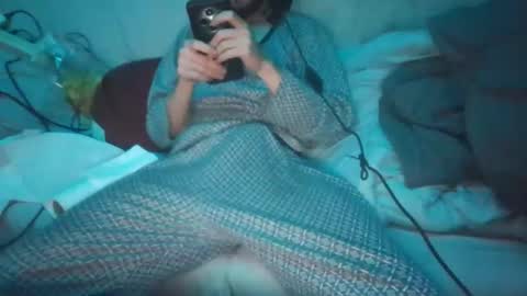 dv3nd3 online show from December 1, 1:10 am