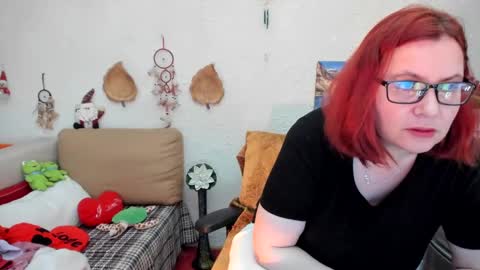 Snapshot of dyannelovee chatting on February 23, 2:57 pm Dyanne online show from February 23, 2:57 pm