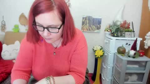 Snapshot of dyannelovee chatting on March 2, 6:51 pm Dyanne online show from March 2, 6:51 pm