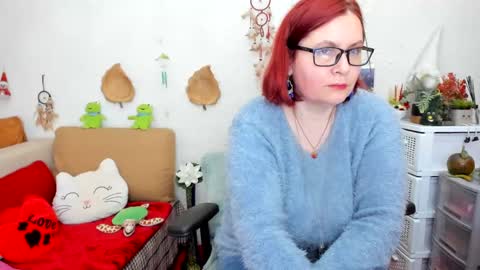 Snapshot of dyannelovee chatting on March 7, 12:45 pm Dyanne online show from March 7, 12:45 pm