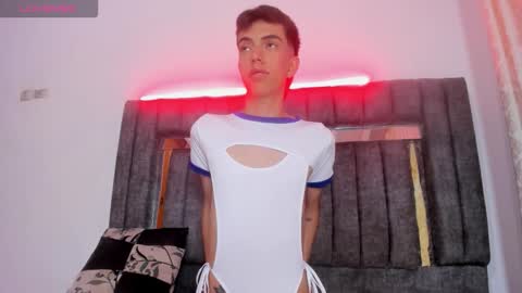 Dylan online show from November 14, 11:31 am