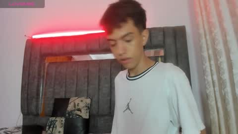 Dylan online show from November 21, 11:31 am