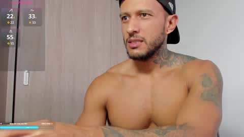 Snapshot of dylan_johnsonn chatting on December 20, 9:28 pm Dylan Jhonsonn online show from December 20, 9:28 pm