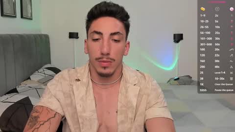 Snapshot of dylan_spencer chatting on January 23, 9:29 pm Bryan model independient online show from January 23, 9:29 pm