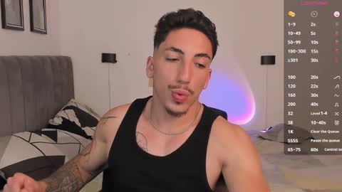 Snapshot of dylan_spencer chatting on February 7, 1:15 am Bryan model independient online show from February 7, 1:15 am