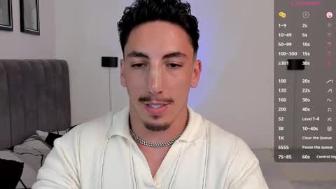 Snapshot of dylan_spencer chatting on February 24, 10:14 pm Bryan model independient online show from February 24, 10:14 pm