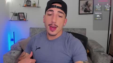 Snapshot of dylan_spencer chatting on October 26, 12:05 am Bryan model independient online show from October 26, 12:05 am