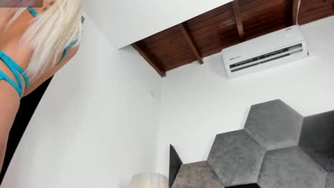 dylan_turner_ online show from September 29, 9:19 pm