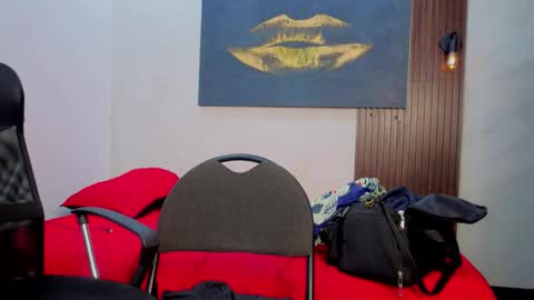 dylanguss online show from October 9, 11:52 am