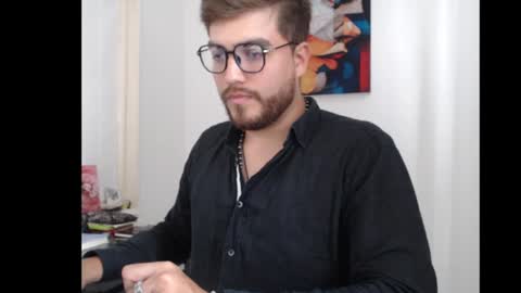 Snapshot of dylanhot10 chatting on December 11, 8:28 pm dylanhot10 online show from December 11, 8:28 pm