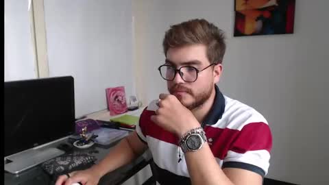 Snapshot of dylanhot10 chatting on December 23, 8:25 pm dylanhot10 online show from December 23, 8:25 pm