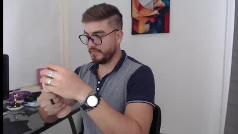 Snapshot of dylanhot10 chatting on December 30, 7:32 pm dylanhot10 online show from December 30, 7:32 pm