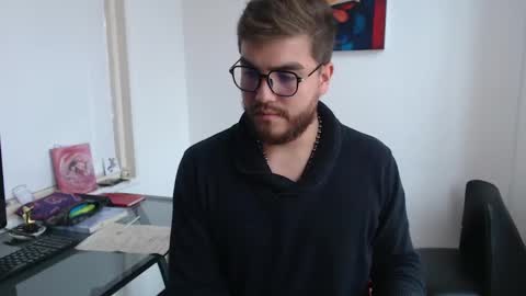 Snapshot of dylanhot10 chatting on January 30, 8:10 pm dylanhot10 online show from January 30, 8:10 pm