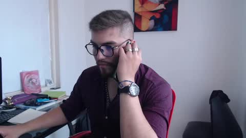 Snapshot of dylanhot10 chatting on February 4, 7:55 pm dylanhot10 online show from February 4, 7:55 pm