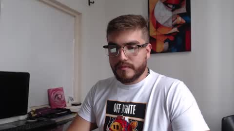 Snapshot of dylanhot10 chatting on February 11, 8:42 pm dylanhot10 online show from February 11, 8:42 pm