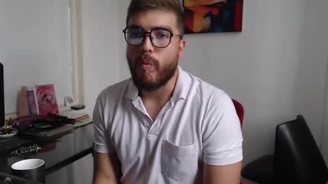 Snapshot of dylanhot10 chatting on February 22, 9:26 pm dylanhot10 online show from February 22, 9:26 pm