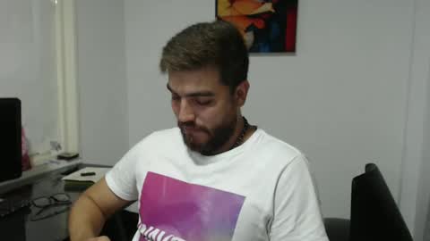 Snapshot of dylanhot10 chatting on March 5, 11:16 pm dylanhot10 online show from March 5, 11:16 pm