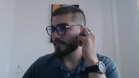 Snapshot of dylanhot10 chatting on September 15, 9:37 pm dylanhot10 online show from September 15, 9:37 pm