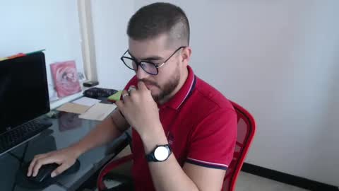 Snapshot of dylanhot10 chatting on September 16, 8:43 pm dylanhot10 online show from September 16, 8:43 pm