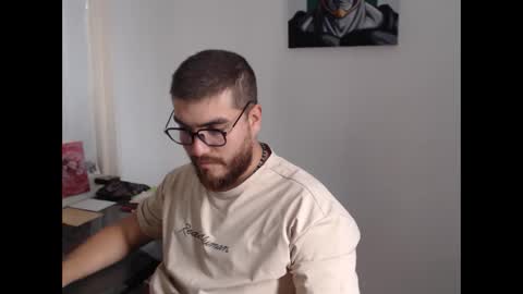 Snapshot of dylanhot10 chatting on September 30, 7:41 pm dylanhot10 online show from September 30, 7:41 pm