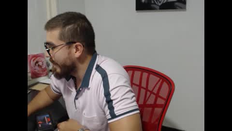 Snapshot of dylanhot10 chatting on October 2, 11:34 pm dylanhot10 online show from October 2, 11:34 pm