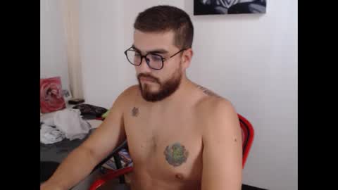 Snapshot of dylanhot10 chatting on October 3, 10:07 pm dylanhot10 online show from October 3, 10:07 pm