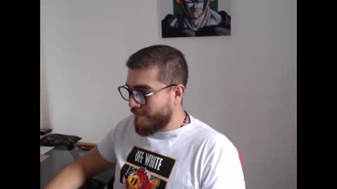 Snapshot of dylanhot10 chatting on October 4, 8:18 pm dylanhot10 online show from October 4, 8:18 pm