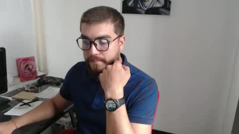 Snapshot of dylanhot10 chatting on December 5, 7:54 pm dylanhot10 online show from December 5, 7:54 pm