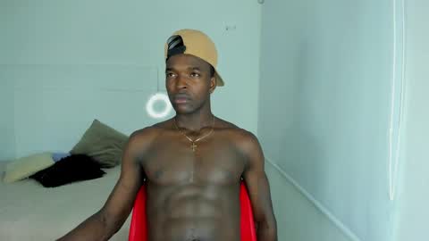 Snapshot of dylantaylor_1 chatting on January 16, 11:37 pm Dylan Taylor online show from January 16, 11:37 pm